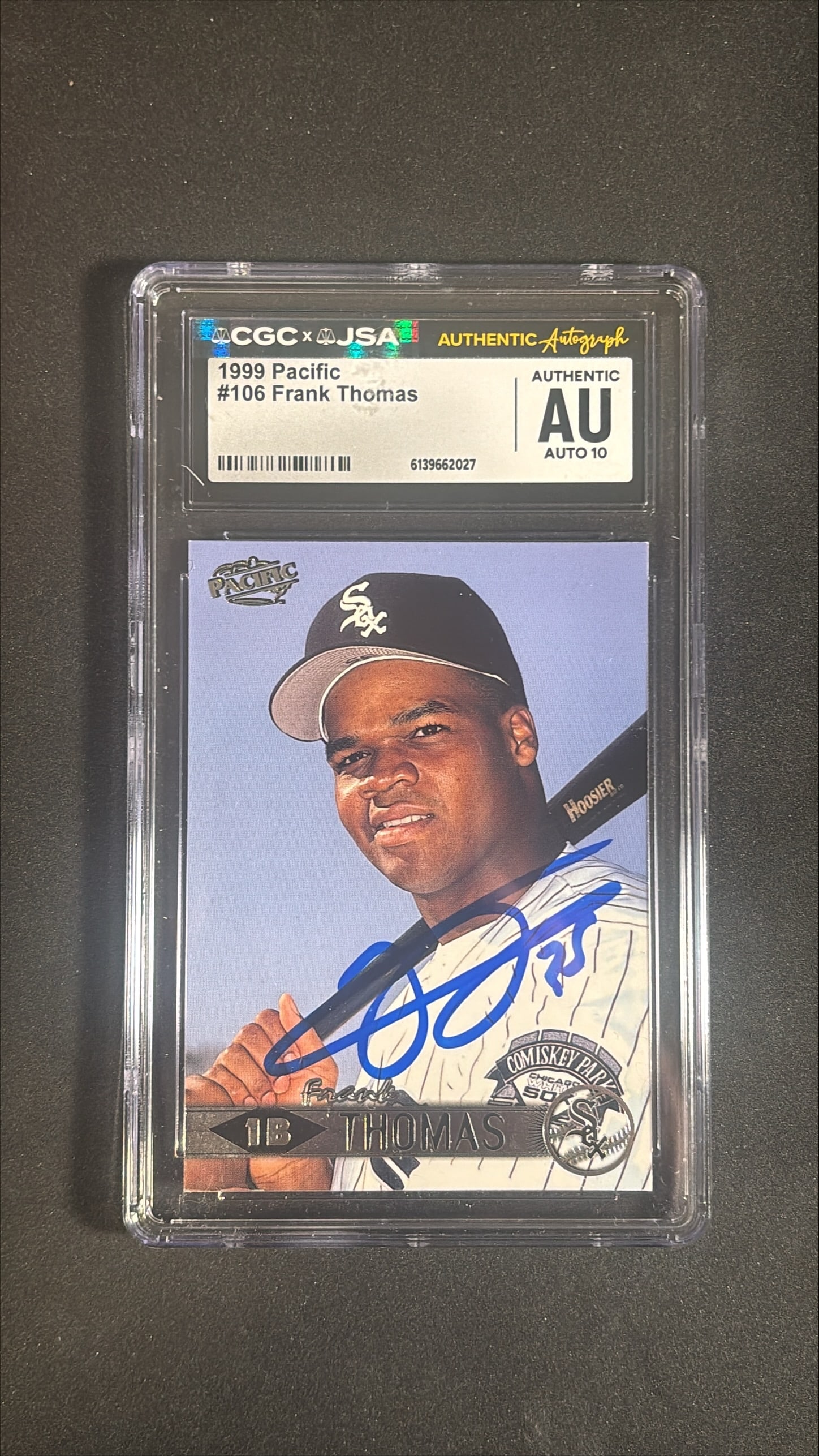 1999 Pacific Frank Thomas #106 CGC x JSA Auth Auto 10: 1999 Pacific Frank Thomas card number 106, encapsulated by CGC with the autograph certified Authentic and graded a perfect Auto 10 by JSA, certification number 6139662027. The on card signature is bol
