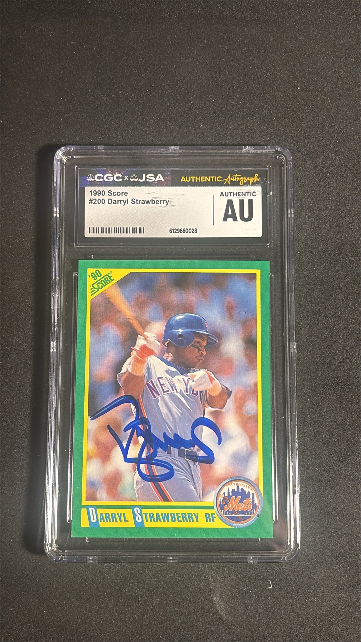 1990 Score Darryl Strawberry #200 CGC x JSA Auth Auto: 1990 Score Darryl Strawberry card number 200, encapsulated by CGC with the autograph certified Authentic by JSA, certification number 6129660028. The on card signature is bold and clearly legible in b
