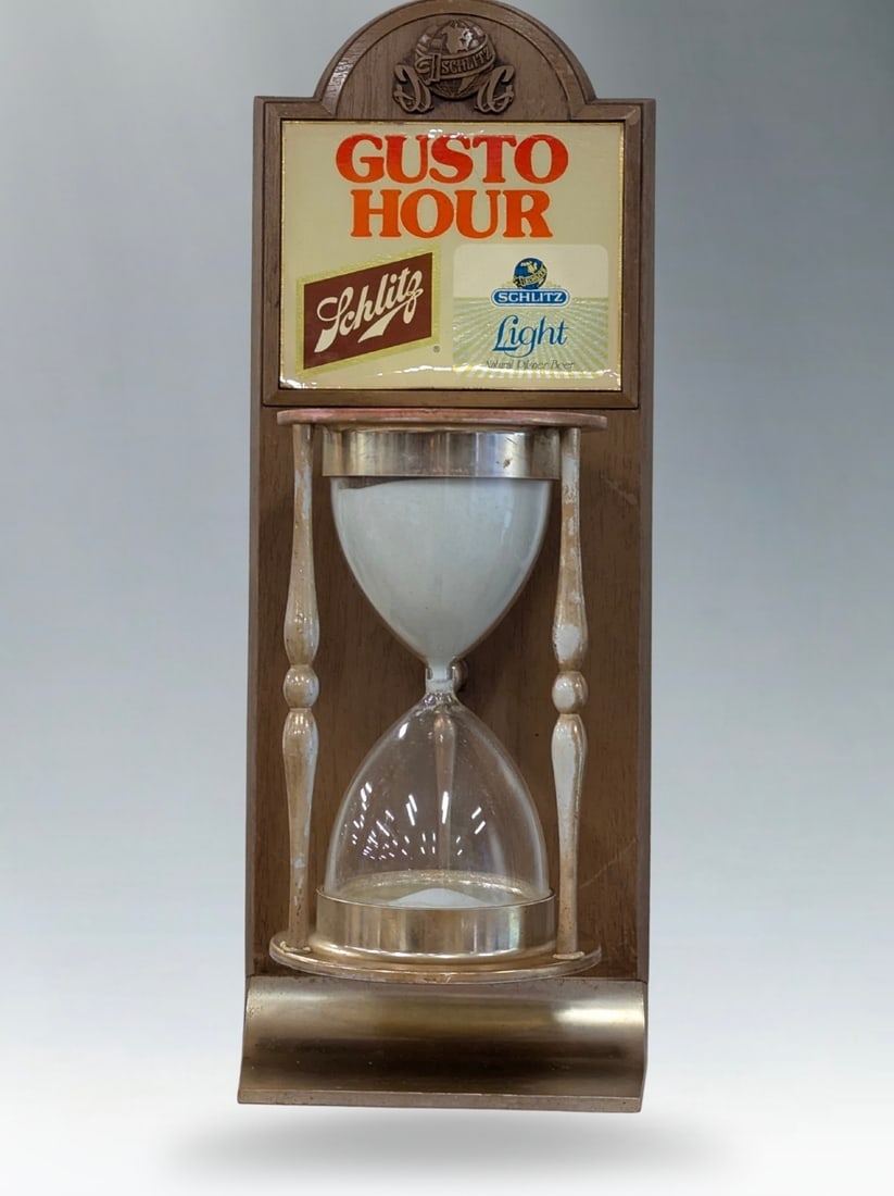 Vintage 1970s Schlitz Beer "Gusto Hour" Working Hourglass Bar Sign (1 of 1)