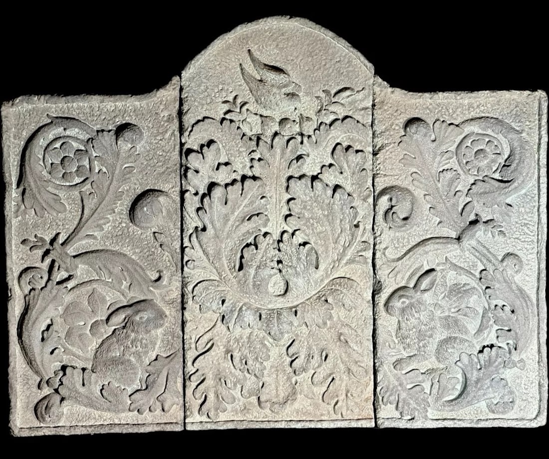 Hen-Feathers Scottish Heraldic Triptych - Thistle & Lions Rampant Wall Decoration (1 of 10)