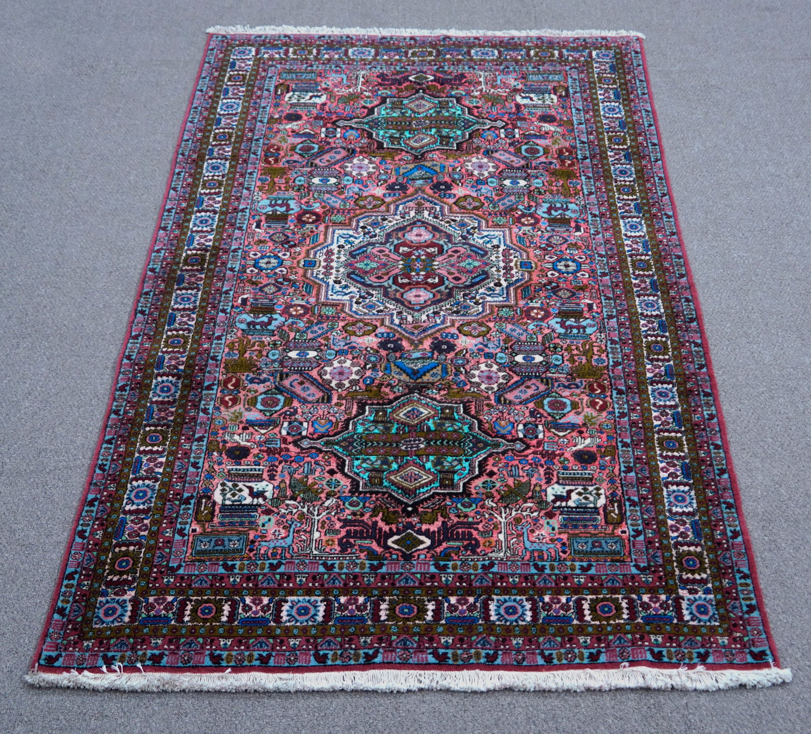 Handmade Persian Ardabil Rug 5'6" x 7'8" (1 of 4)