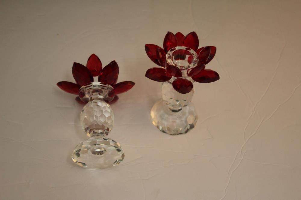 Lotus Pair On Pedestal Ruby - 3