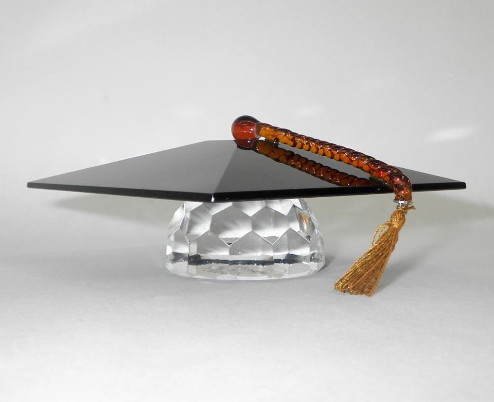 Graduation Cap: Graduation Cap, handmade and in perfect condition. Size 5.5x5.25x2.5 inch"