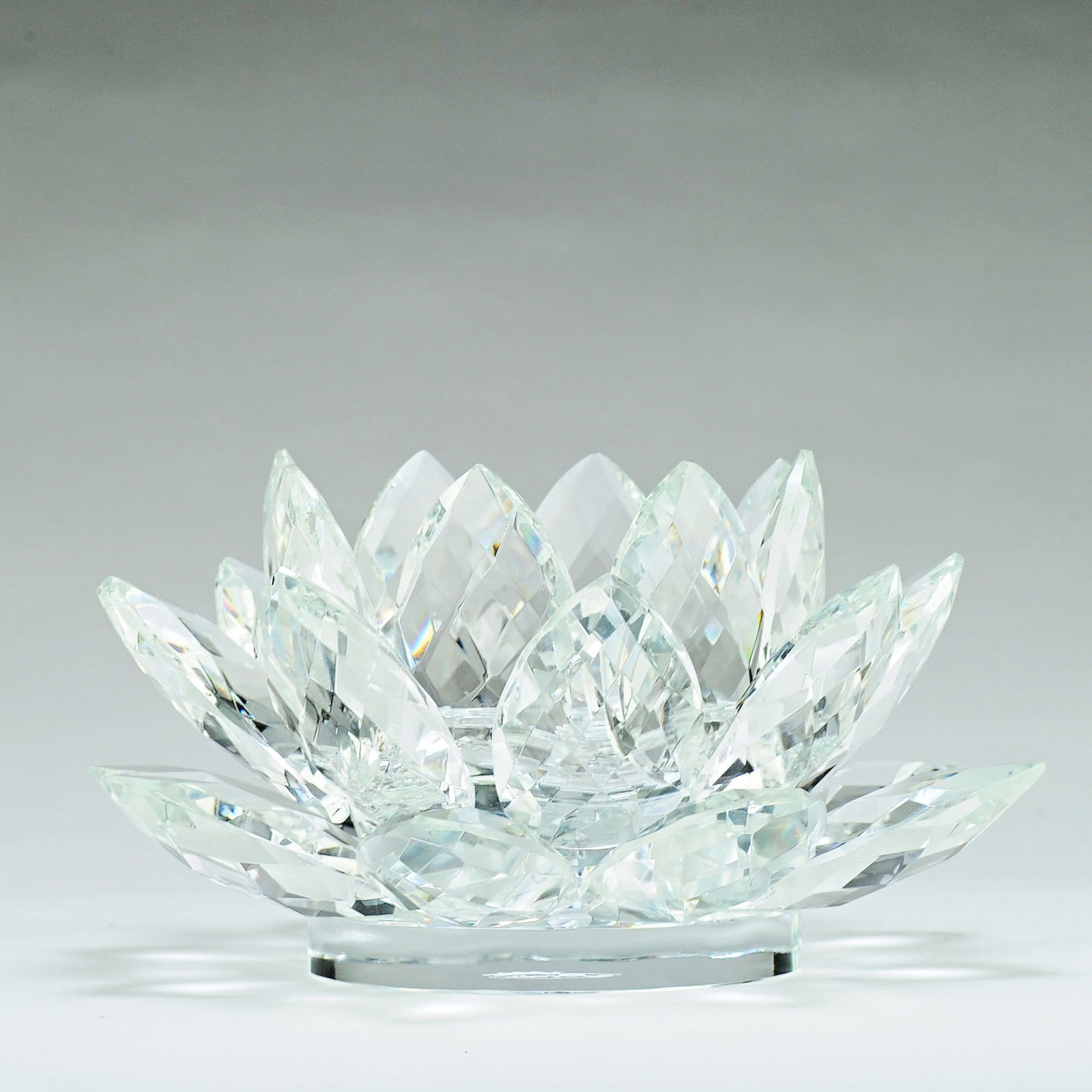 Lotus Pillar Candleholder - 2