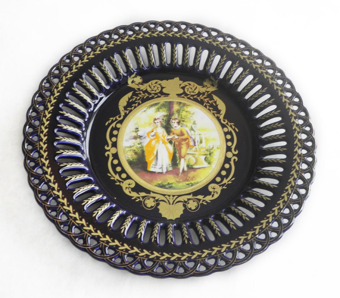 Porcelain Round Plate: 12" Porcelain Round Plate. Dimensions: 12x1.5x12"