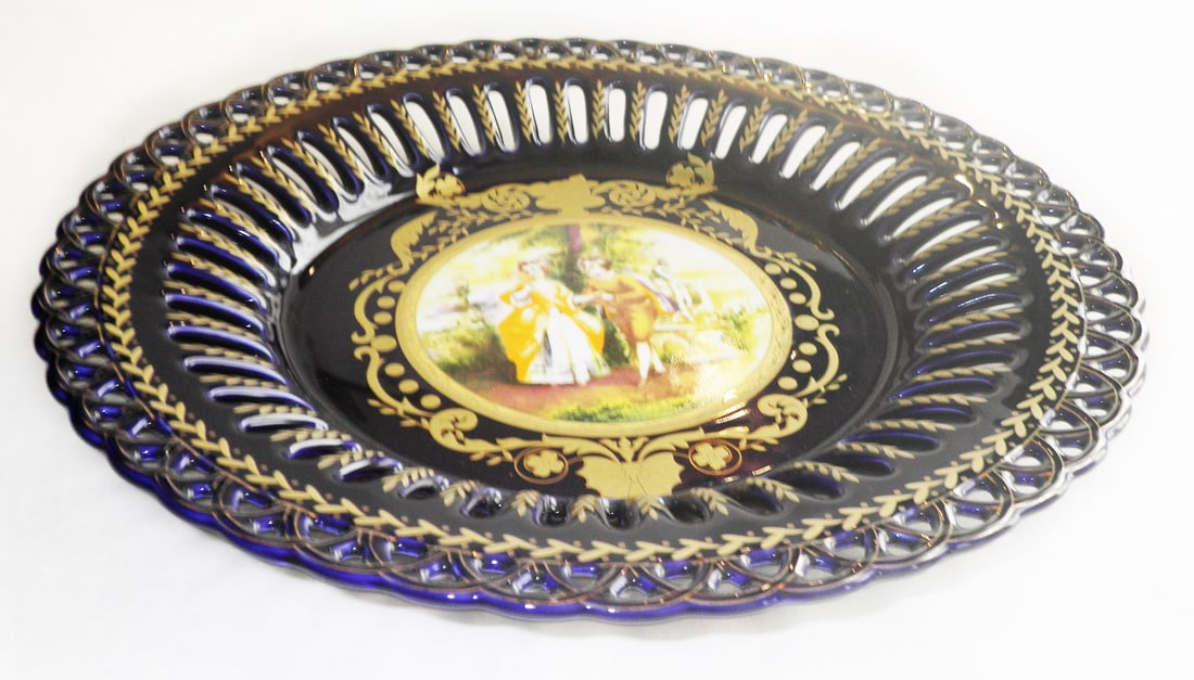Porcelain Round Plate - 2