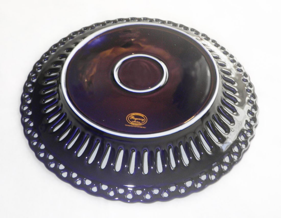 Porcelain Round Plate - 4