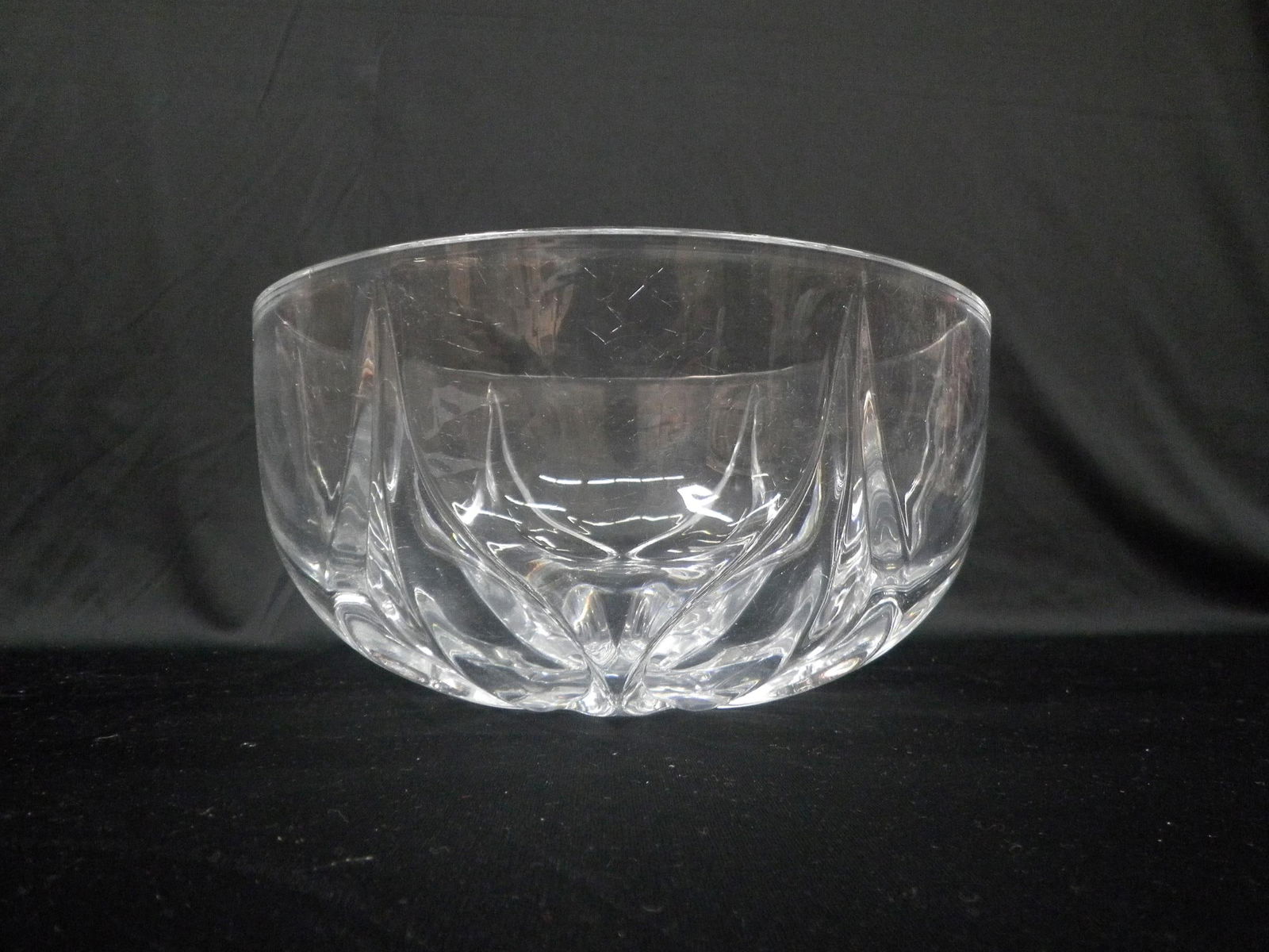 Sleek Peacock Bowl: Sleek Peacock Bowl. Dimensions: 9x9x5