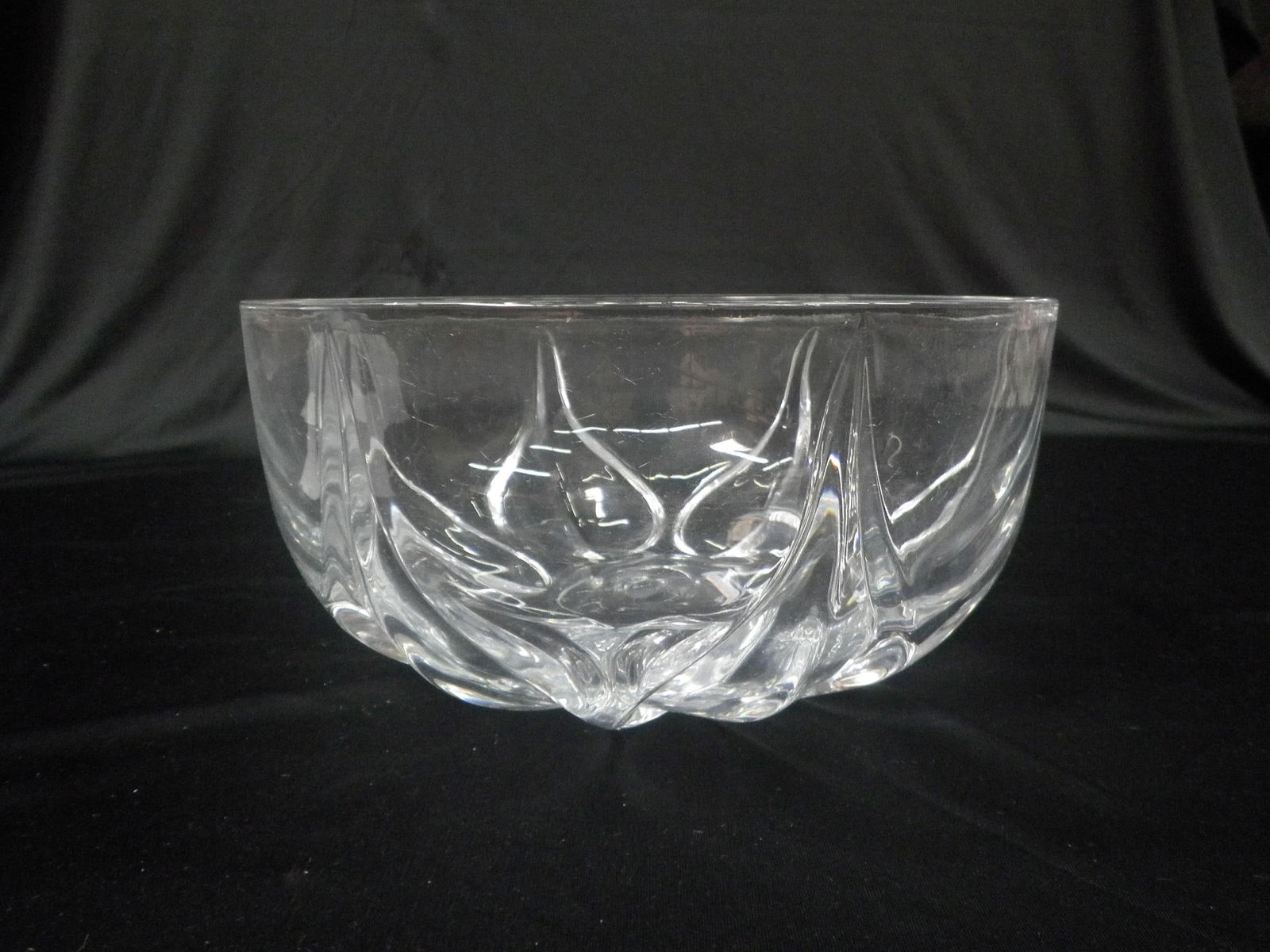 Sleek Peacock Bowl - 7
