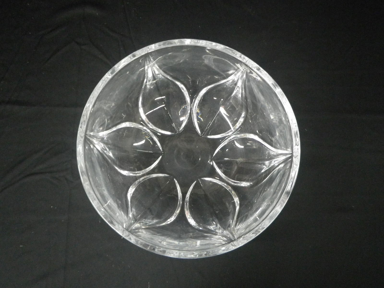 Sleek Peacock Bowl - 9