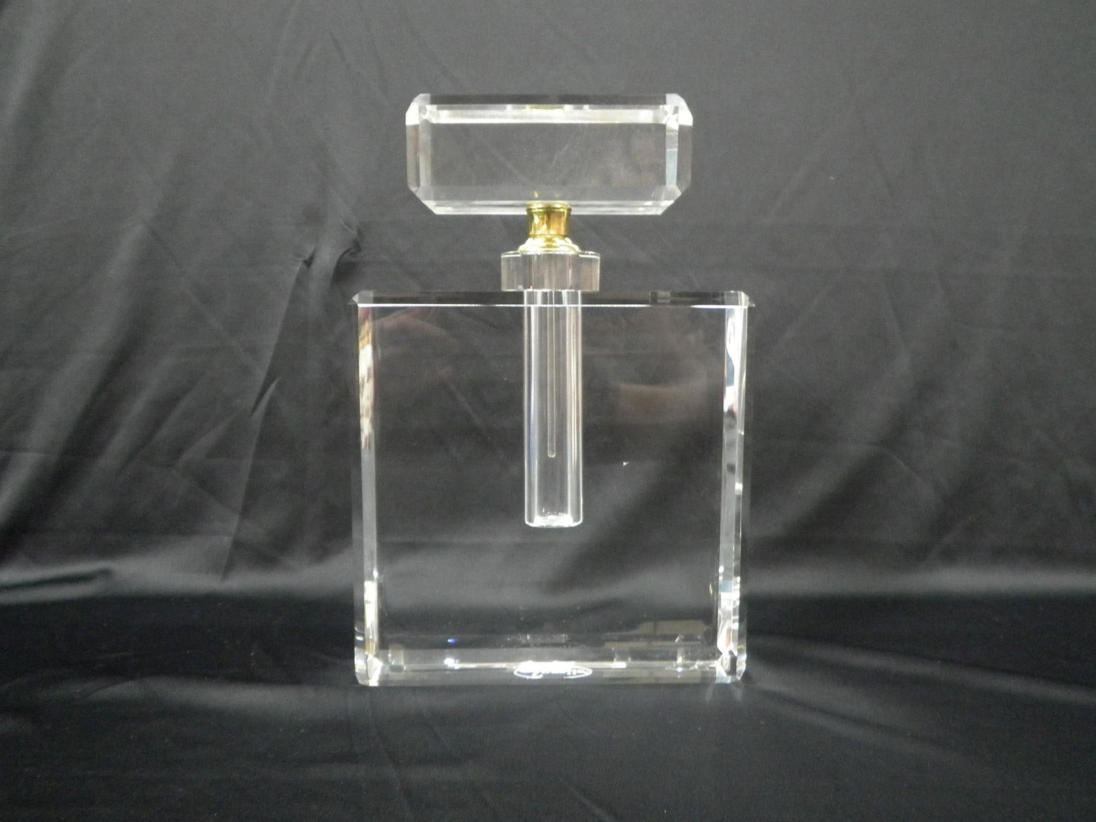 Large Classic Perfume Bottle (1 of 13)