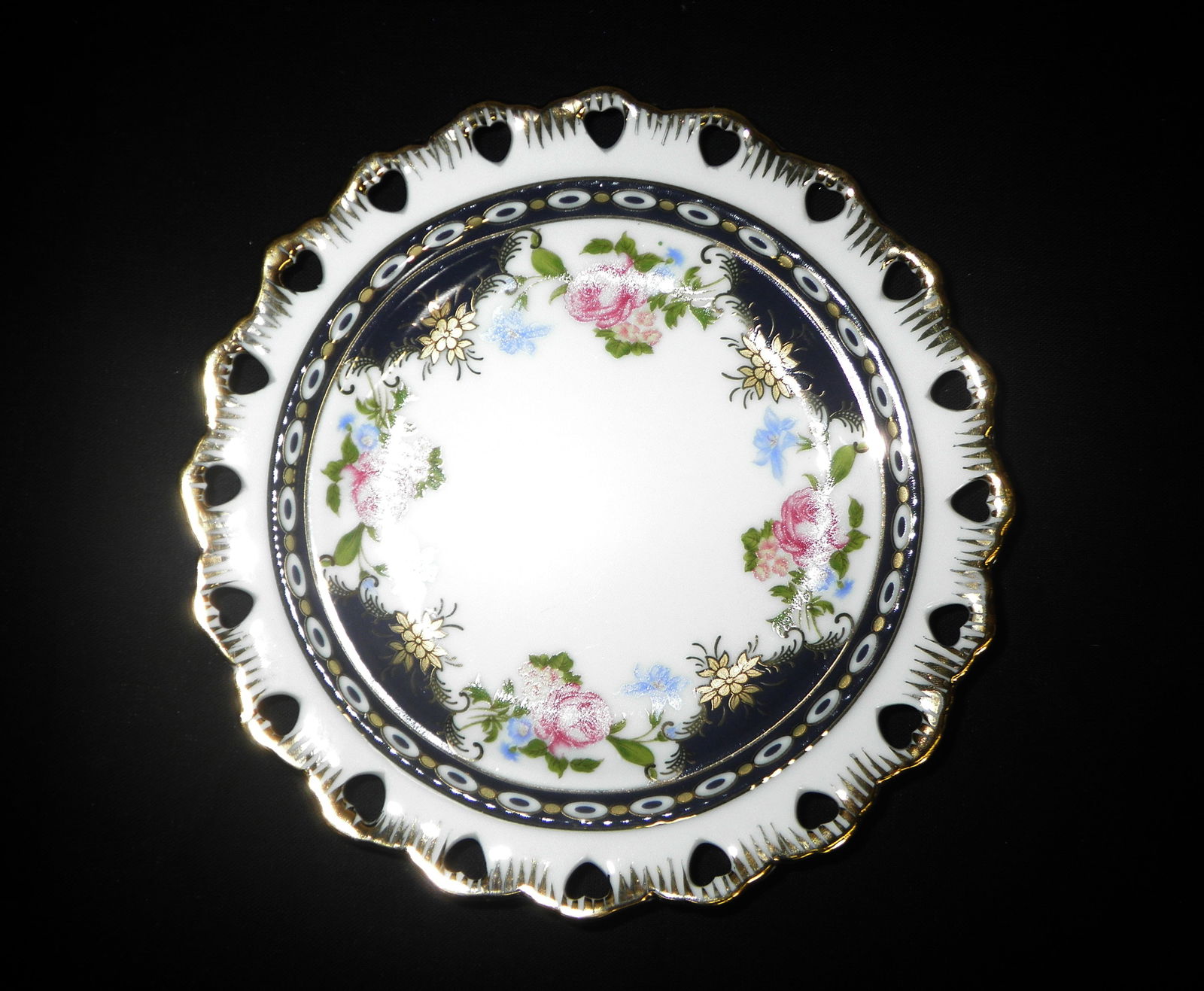 Porcelain Versailles Ruby Tea For One - 3