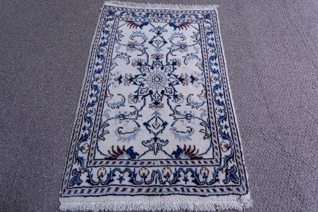 Hand Woven Persian Nain Rug 1'9" x 2'11" (1 of 5)
