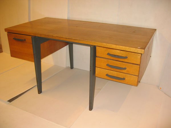 1M: Bureau PROUVE CFDT standard BSJ: Bureau PROUVE CFDT standard BSJ 160x80x75 1901-1984 DESK by Jean Prouve model CFDT standard BSJ Size : 160x80x75 cm