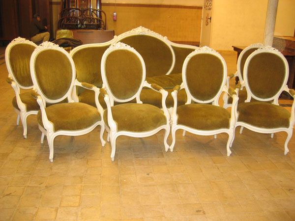 SALON DE STYLE LOUIS XV EN BOIS LAQUE (78M): salon de style Louis XV en bois laqué canapé + fauteuil + 2 chaises