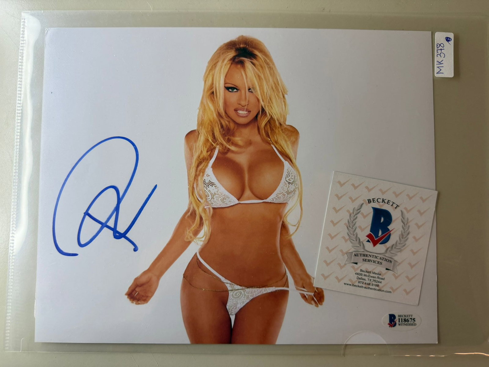 Pamela Anderson Signed Color Photograph with COA (1 of 4)