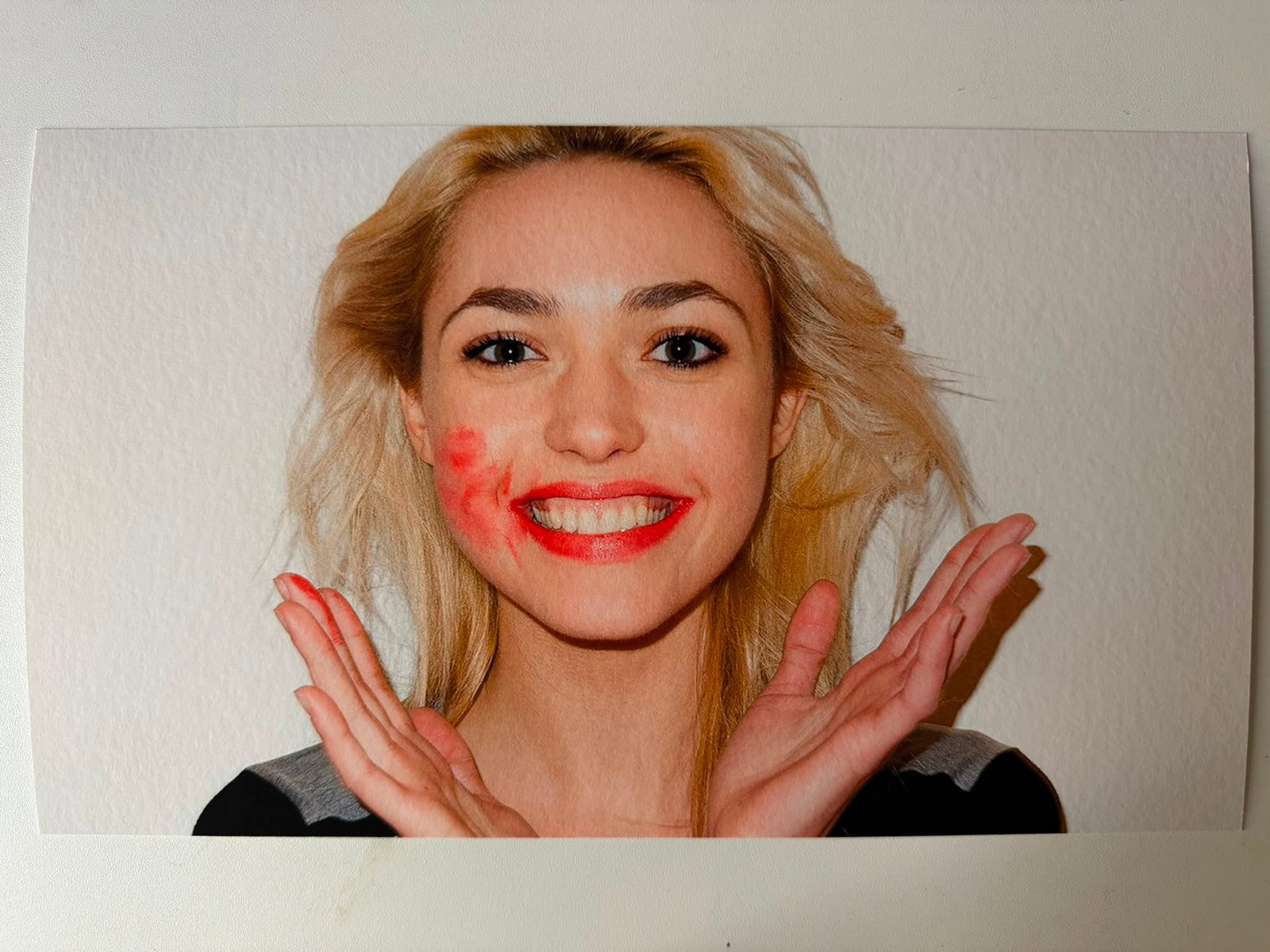 Terry Richardson – Portrait of Sky Ferreira with Smudged Lipstick | Original Fine Art Print (32x19: Terry Richardson (b. 1965)Portrait of Singer & Model Sky Ferreira with Smudged LipstickMedium: Fine Art Print on Heavy Coated Satin/Textured PaperDimensions: 32 x 19 cm (approx. 12.6 x 7.5 inches)Sign