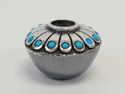 CAROL SUES MINIATURE SILVER & TURQUOISE POT / VASE: Carol Sues (Native American, 20th c) miniature .999 silver and turquoise pot or vase. Measures 1" tall x 1.25" diameter. Signed on base "C. Sues .999". Condition: missing two turquoise cabochons - the