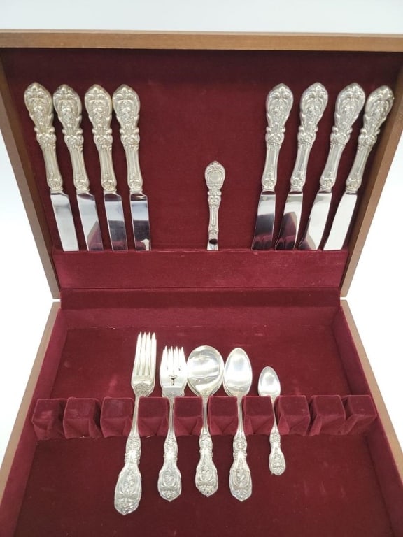 REED & BARTON "FRANCIS I" STERLING FLATWARE FOR 4 (1 of 9)