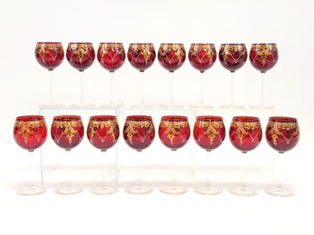 SIXTEEN VENETIAN PARCEL GILT RUBY GLASS STEMS (1 of 14)
