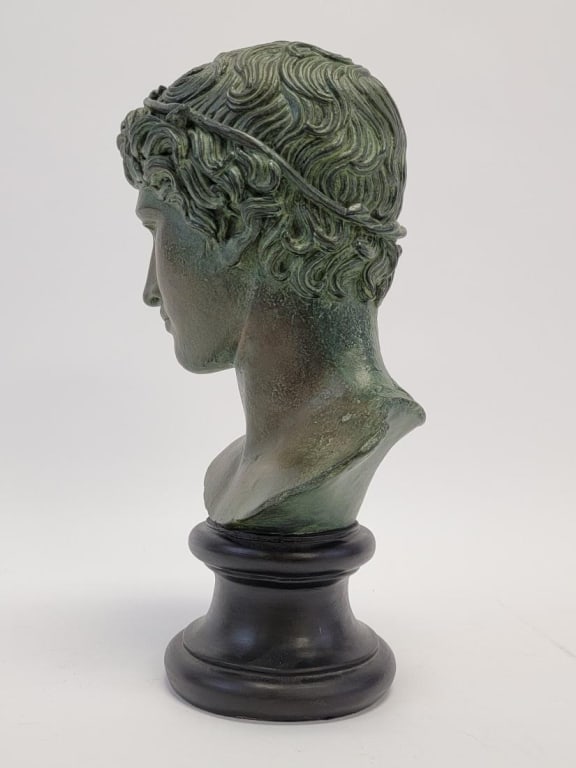 RESIN SCULPTURE "THE BENEVENTO HEAD" LOUVRE: Resin resin sculpture of "The Benevento Head". Marked on lower back "Moulage Musee du Louvre". Measures 17" tall x 9.25" wide. Condition: good, see images. Weight: 19 lbs.