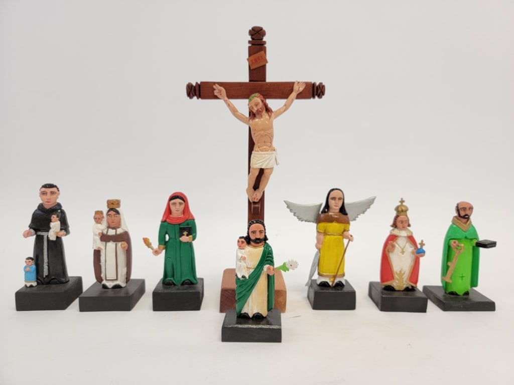 EIGHT ROBERTO RIVERA CARVED WOOD SANTOS FIGURES (1 of 20)
