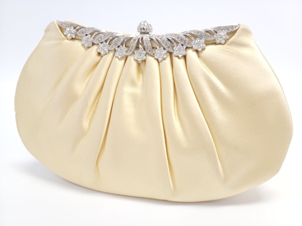 JUDITH LEIBER PALE YELLOW SATIN EVENING BAG (1 of 15)