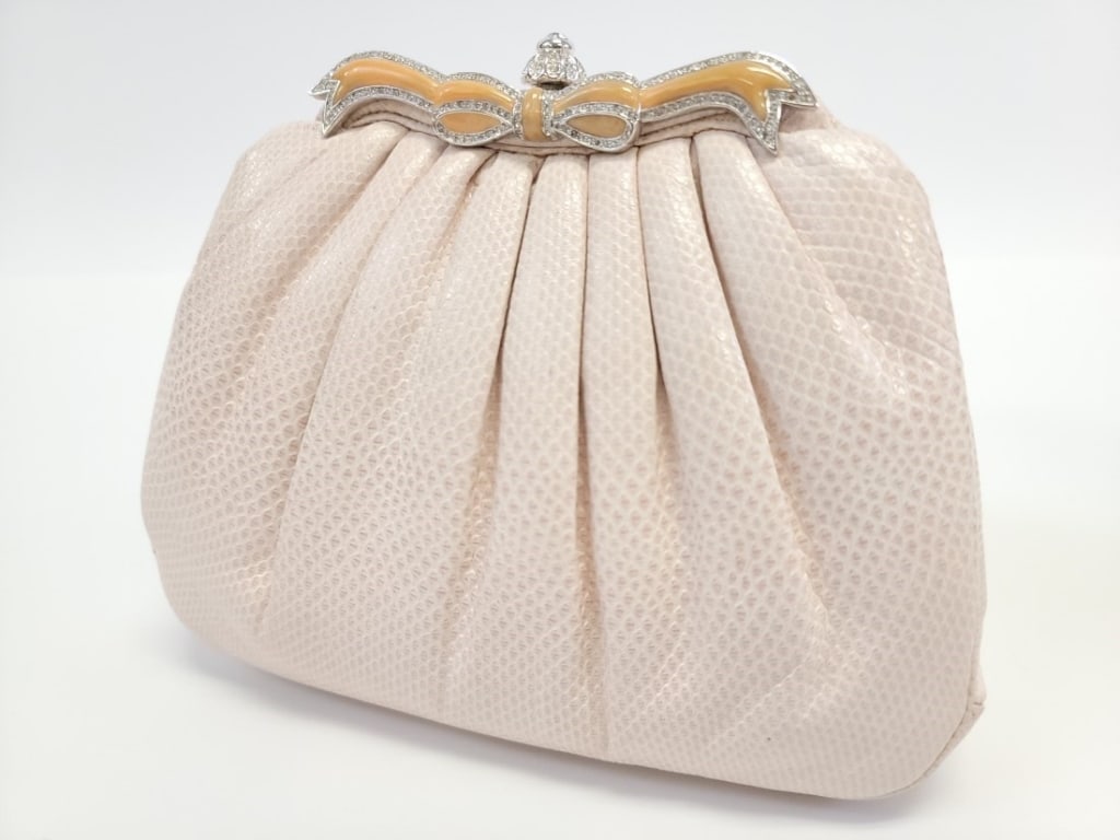 JUDITH LEIBER PALE PINK KARUNG CLUTCH (1 of 13)