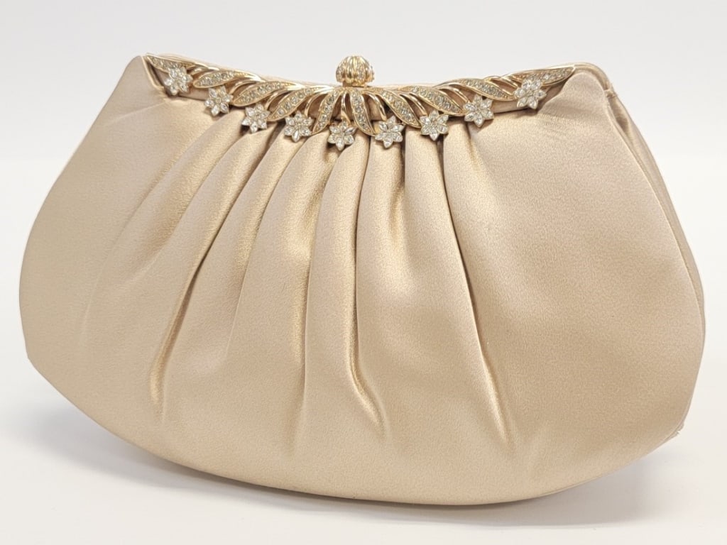 JUDITH LEIBER GOLD SATIN EVENING BAG (1 of 17)
