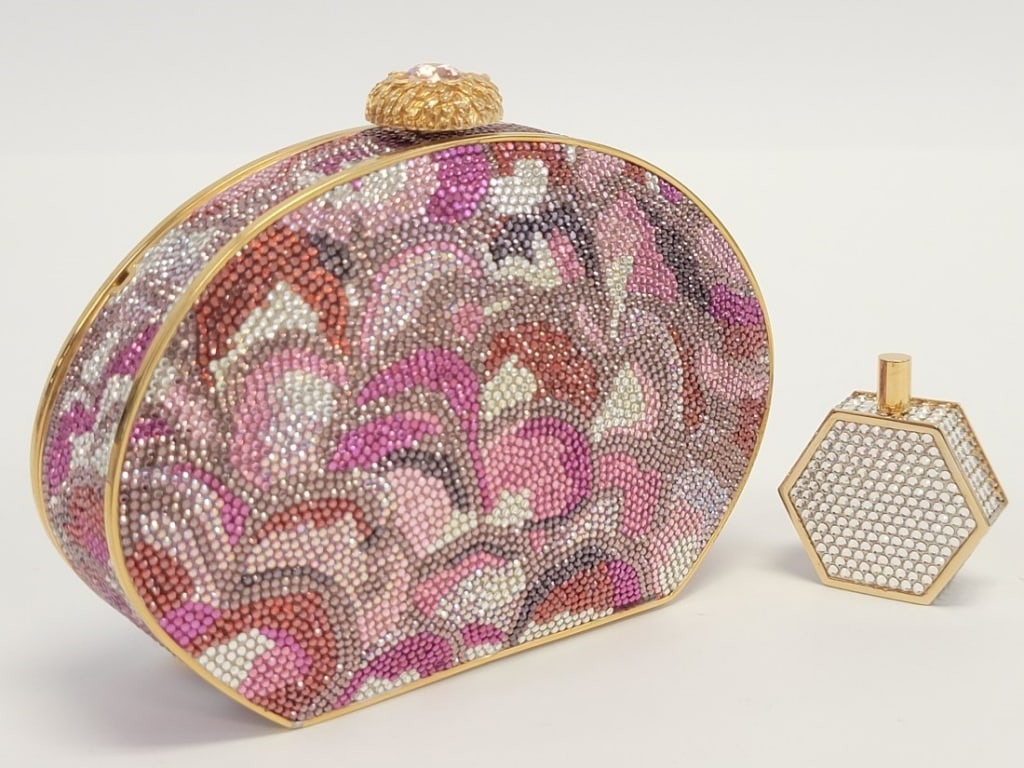 JUDITH LEIBER CRYSTAL MINAUDIÈRE & PERFUME BOTTLE (1 of 15)