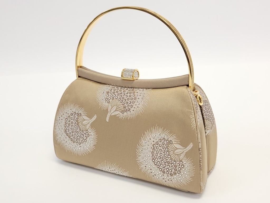 JUDITH LEIBER BEIGE EMBROIDERED SATIN EVENING BAG (1 of 18)