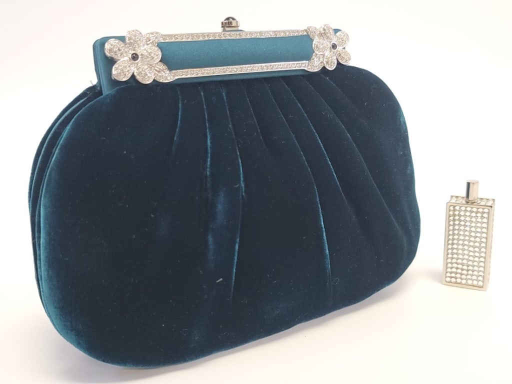 JUDITH LEIBER GREEN VELVET CLUTCH & PERFUME BOTTLE (1 of 17)