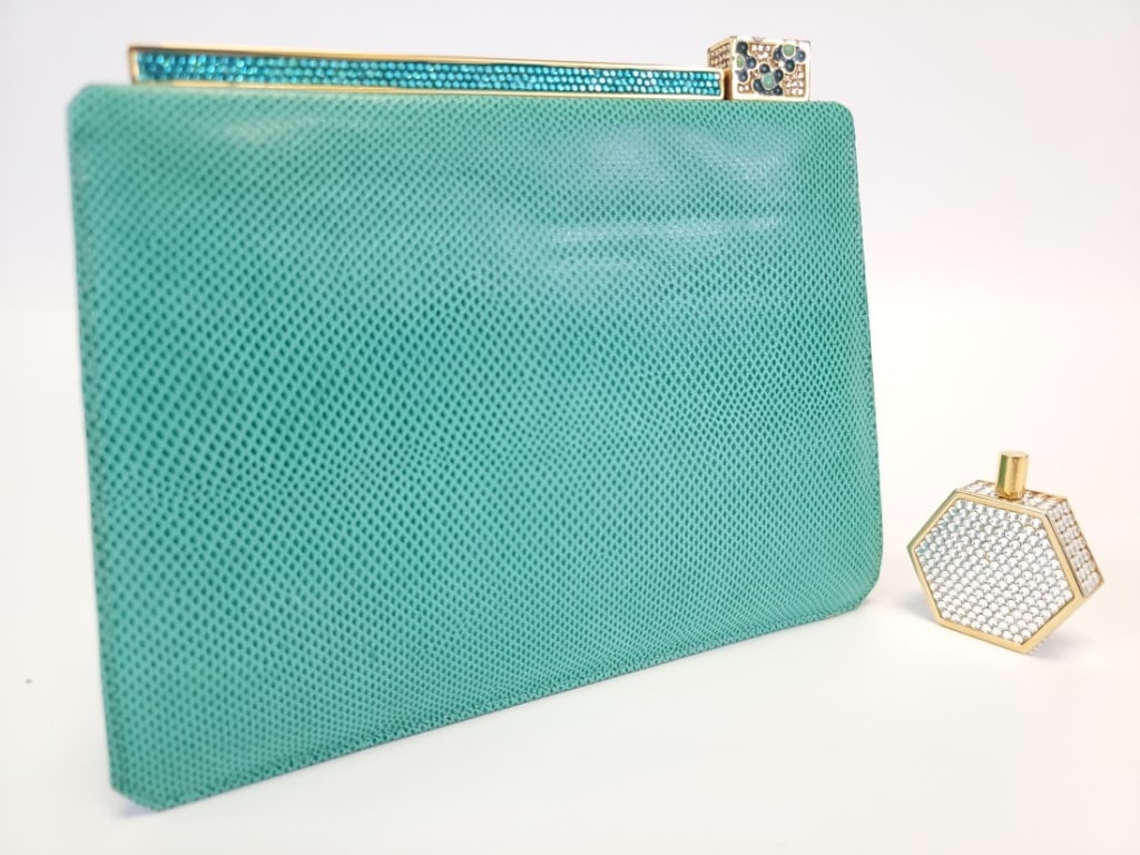 JUDITH LEIBER PURSE AND PERFUME BOTTLE (1 of 20)