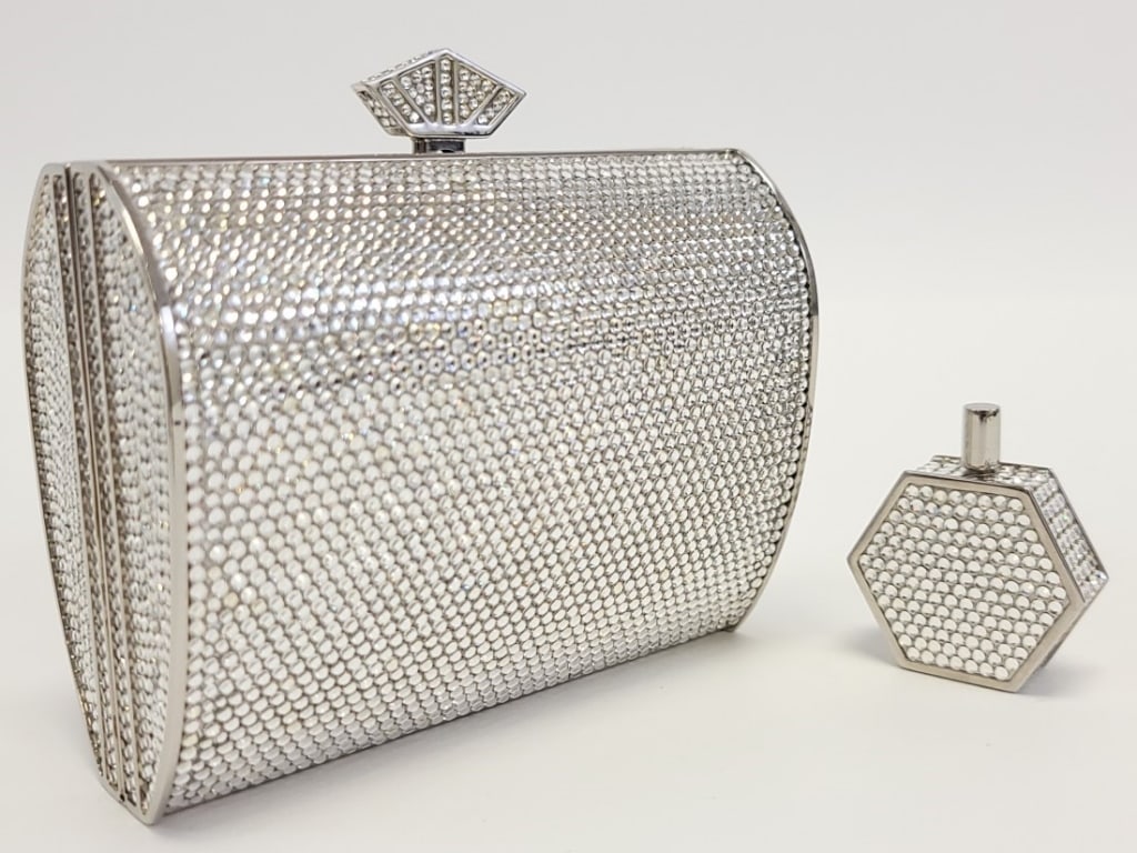 JUDITH LEIBER CRYSTAL MINAUDIÈRE & PERFUME BOTTLE (1 of 13)