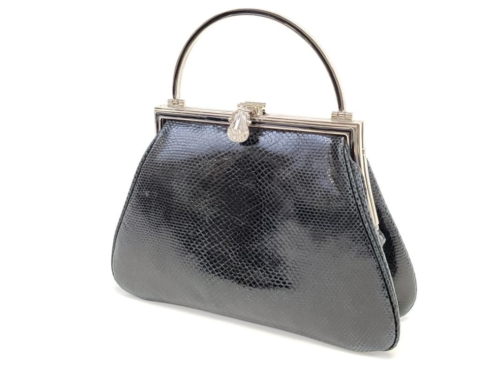 JUDITH LEIBER BLACK KARUNG EVENING BAG (1 of 12)