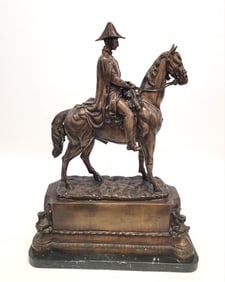 VINTAGE BRONZE SCULPTURE OF NAPOLEON BONAPARTE