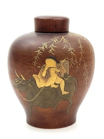 FINE JAPANESE MEIJI PERIOD MAKI-E WOODEN TEA CADDY