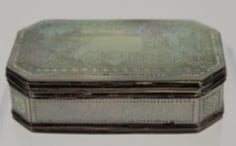 CHINESE EXPORT SILVER & MOTHER OF PEARL SNUFF BOX (1 of 12)