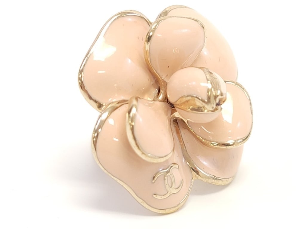 CHANEL PINK ENAMEL CAMELLIA FLOWER COCKTAIL RING (1 of 7)