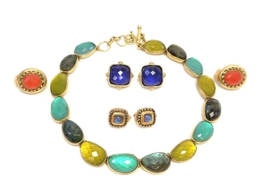 LOT STEVE VAUBEL NECKLACE AND 3 PAIRS OF EARRINGS