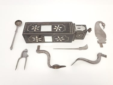 INDIAN WOODEN PAAN BETEL NUT BOX IRON TOOLS SAROTA