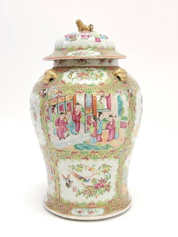 LARGE CHINESE ROSE MEDALLION COVERED GINGER JAR