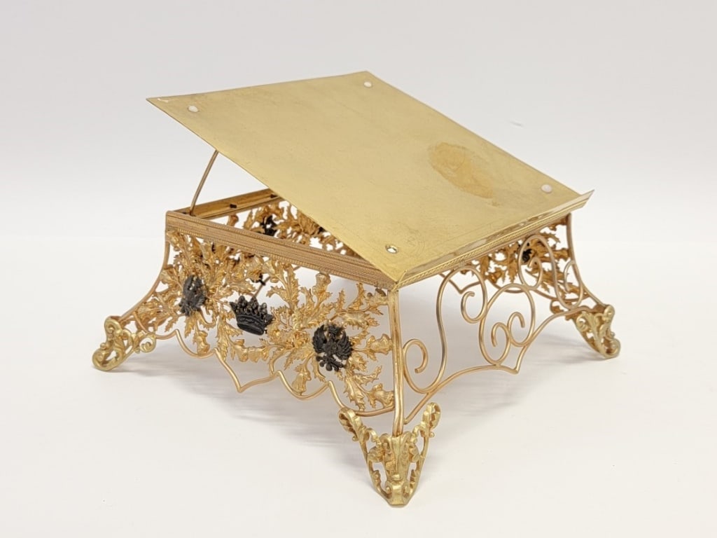 GILT BRONZE ECCLESIASTICAL BIBLE / MISSAL STAND (1 of 15)