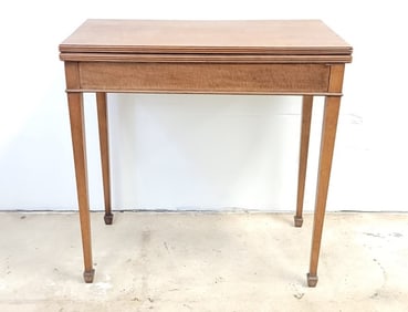 FEDERAL STYLE CURLY MAPLE FLIP TOP GAME TABLE