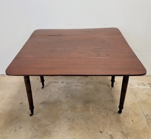 ANTIQUE EARLY 19TH C DOUBLE DROP LEAF TABLE