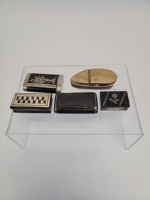 FIVE ASSRTD VICTORIAN SNUFF BOXES, HORN SILVER ETC