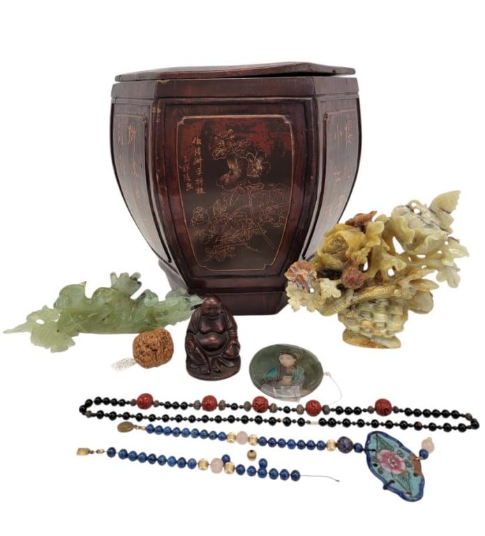 LOT CHINESE DECORATIVES: HARDSTONE, WALNUT, ETC (1 of 11)