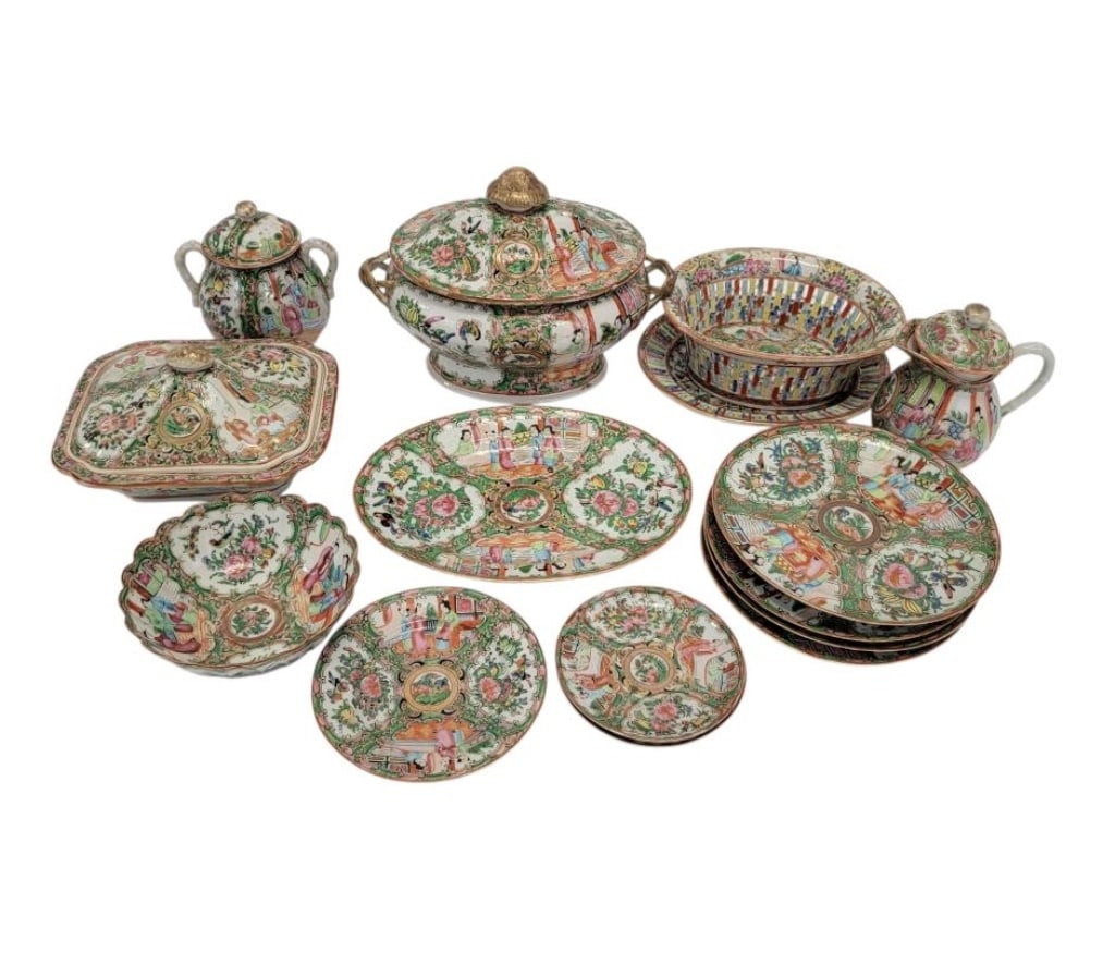 ASSORTED CHINESE ROSE MEDALLION PORCELAIN WARE 17P (1 of 11)
