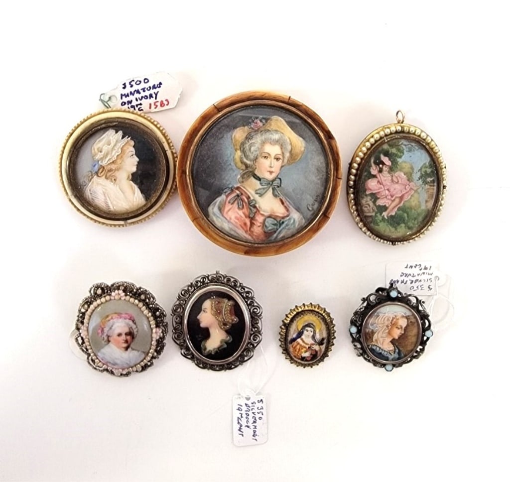 SEVEN ANTIQUE MINIATURE PORTRAIT PAINTINGS (1 of 10)