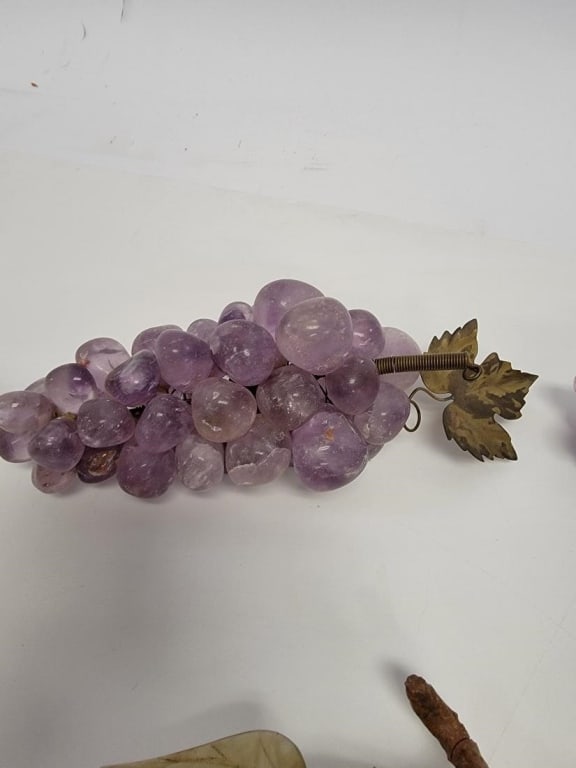 ASSORTED SEMI-PRECIOUS STONE FRUIT / GRAPE BUNCHES - 10